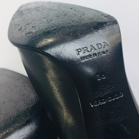 🚫 Pending ❌ Vintage Prada Black High Heels - Picture 8 of 8